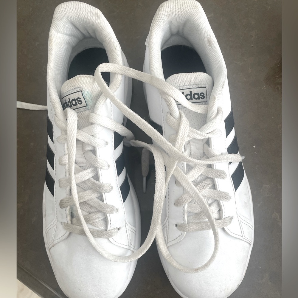 Size 4 Adidas